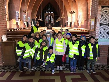 Kinderen bezoeken kerk en moskee - Beringen