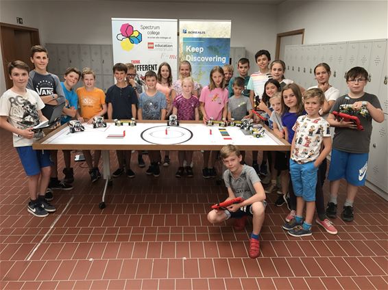 Kinderen Borealis op Lego-kamp - Beringen