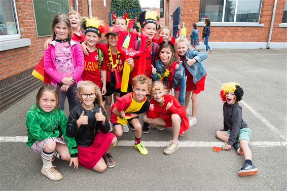 Kinderen helemaal in de ban van de Rode Duivels - Beringen