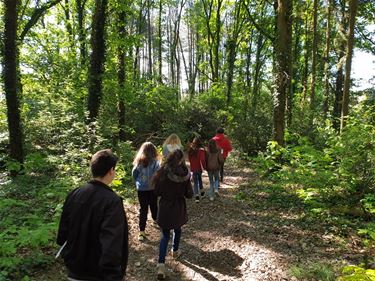 Kinderen leren in de natuur - Beringen