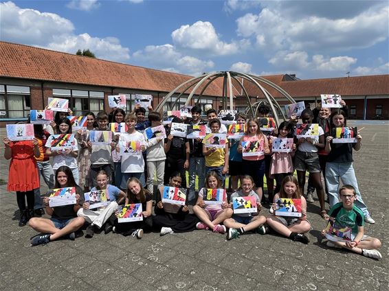 Kinderen werken rond vrede en Brigade Piron - Leopoldsburg