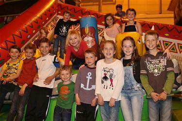 Kindergemeenteraad organiseert rommelmarkt - Beringen