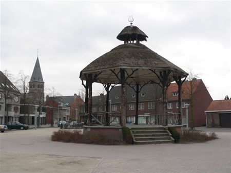 Kiosk krijgt nieuw dak - Overpelt