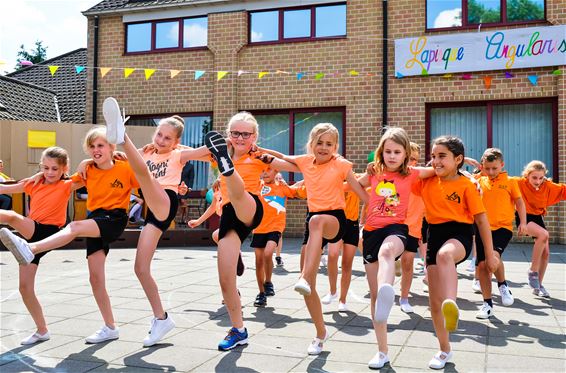 Kleurrijk schoolfeest SBS De Hoeksteen - Beringen