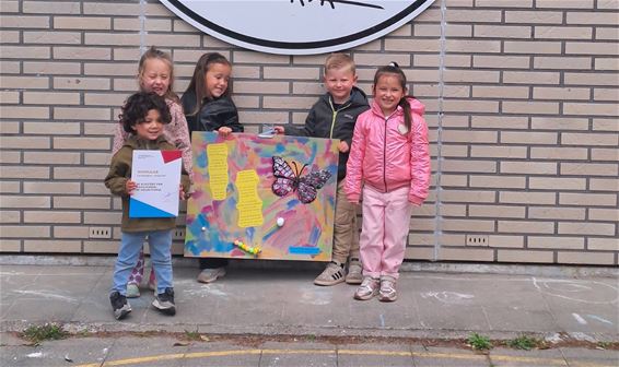 Kleuters De Geluksvogel winnen gedichtenwedstrijd - Hamont-Achel