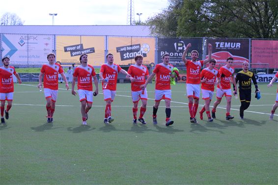 Koersel B op zucht van titel - Beringen