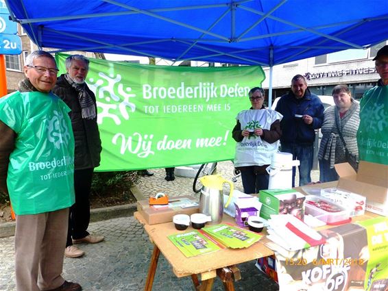 Koffiestop op de weekmarkt Hamont - Hamont-Achel