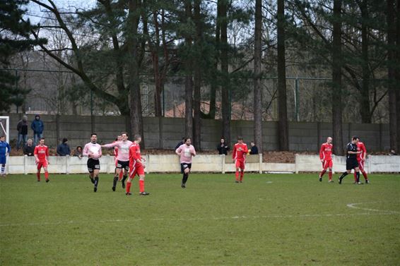 Kolonie maakte het kampioen Anadol moeilijk - Lommel