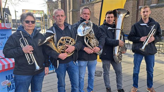 Pelt - Koper op de zaterdagmarkt