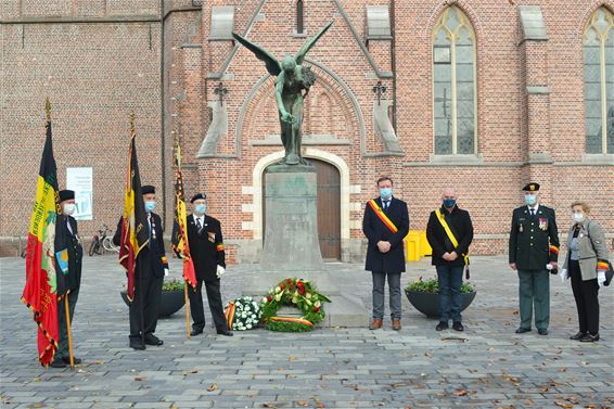 Kransneerlegging voor Wapenstilstand - Lommel