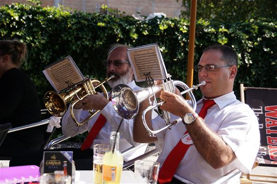 Kroegentocht Fanfare Onder Ons - Beringen