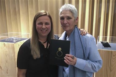 Kunstboek voor Iris Mondelaers - Beringen