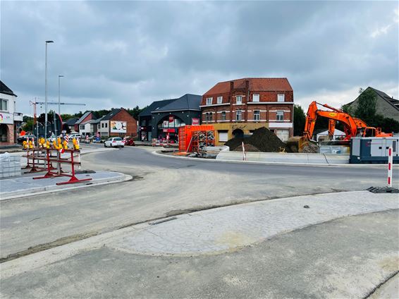 Laatste fase werken rotonde Palace - Beringen