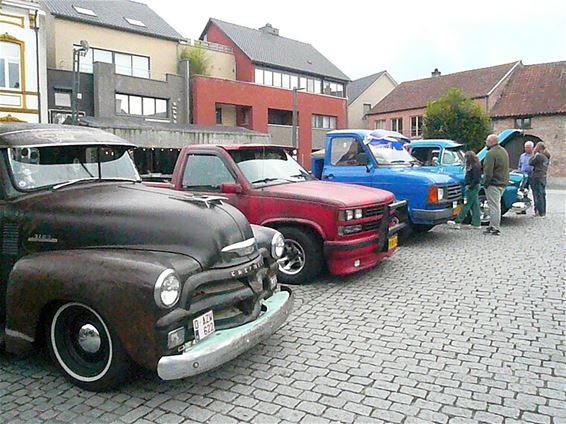 Laatste oldtimertreffen van het seizoen - Peer