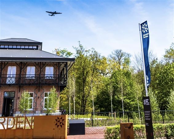 Lancaster boven Liberation Garden - Leopoldsburg