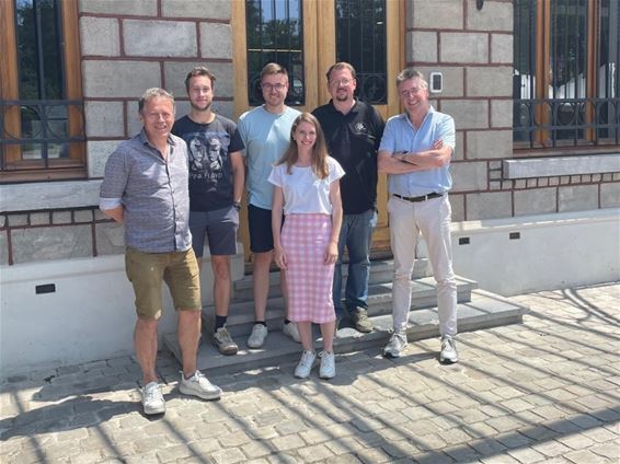 Landmeters bundelen krachten - Beringen