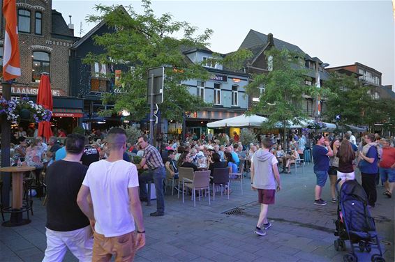 Lang leve de avondmarkt - Neerpelt