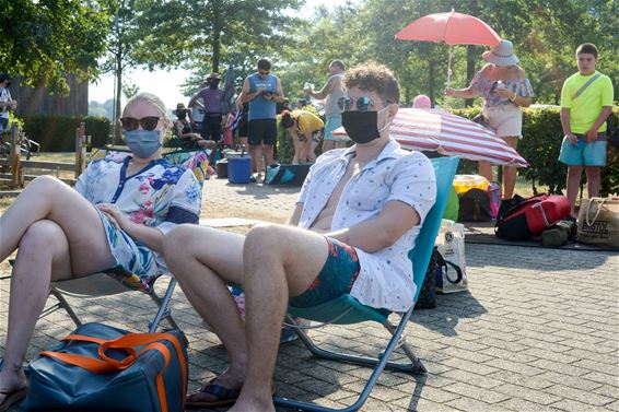 Lange wachtrijen aan de Paalse Plas - Beringen