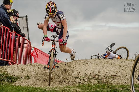 Laura Verdonschot wil absoluut naar het WK - Lommel