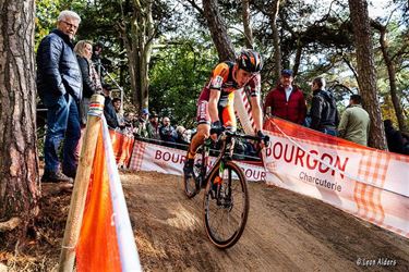 Laurens Sweeck wint veldrit - Neerpelt