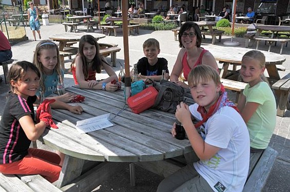 Leentje mag gaan picknicken - Neerpelt