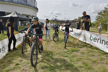 Leer crossen met Sven en Thibau Nys - Beringen
