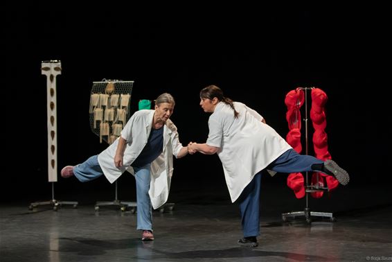 Leerlingen genieten van theater in Zinnezaal - Pelt