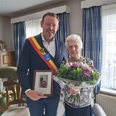 Leineke Van Hout wordt vandaag 100 - Lommel