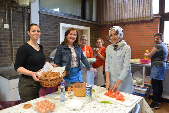 Lekker lenteontbijt in buurthuis Steenveld - Beringen