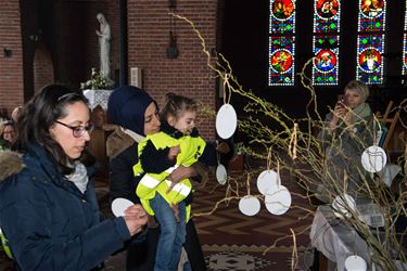 Lenteviering in kerk van Beringen-Mijn - Beringen