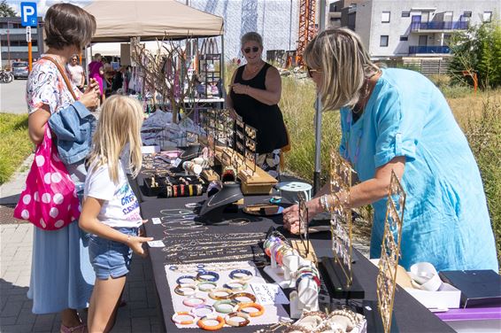 Leuke markt aan Ploegdries - Lommel