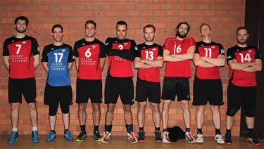 Liefhebbersvolley: heren B van Lovoc leiden - Lommel