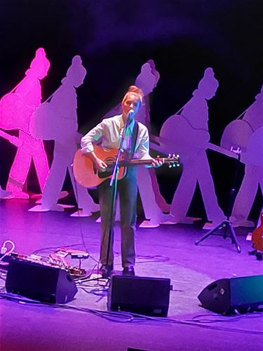 Lola Young en Emmy d'Arc - Beringen & Leopoldsburg