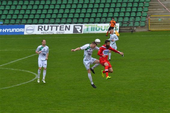 Lommel United leeft weer helemaal - Lommel