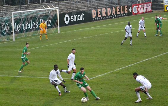 Lommel United speelt gelijk na matige wedstrijd - Lommel