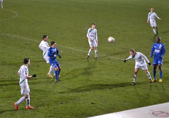 Lommel United speelt gelijk tegen Geel - Lommel