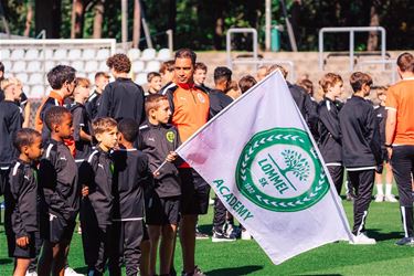 Lommel wint van Francs Borains - Lommel