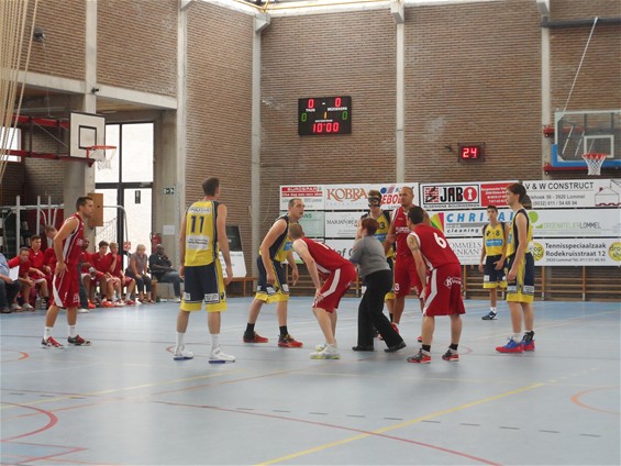 Lommels basket springlevend - Lommel