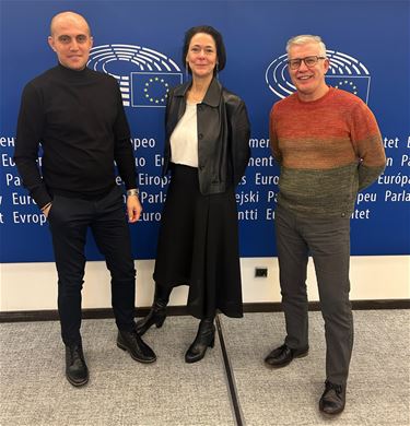 Lommelse raadsleden kaarten arbeidsmigratie aan - Lommel