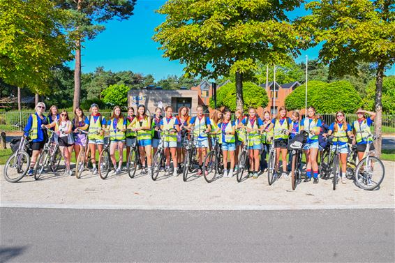 Lommelse Roodkapjes op kamp naar Lille-O-Bros - Lommel