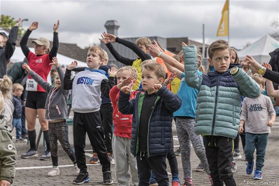 Pelt - Lopen voor het goede doel: REVArun