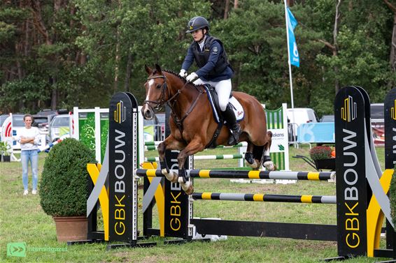 Lore Geebelen in actie met Nijebert's Ties - Peer