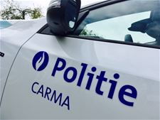 Man (55) gewond bij botsing tegen boom - Peer