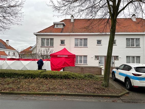 Man dood aangetroffen in hal - Beringen