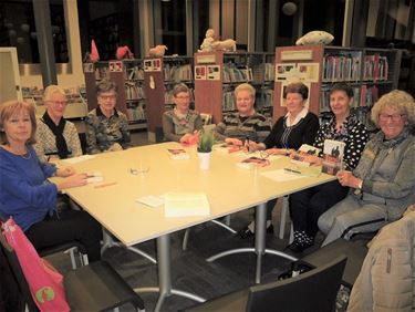 'Mazzel tov' op tafel in de leesclub - Hamont-Achel