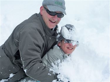 Meester Edwin al 30 jaar op sneeuwklassen - Beringen