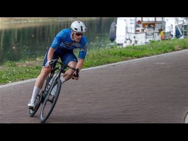 Met de camera in het peloton van de kermiskoers - Pelt & Oudsbergen