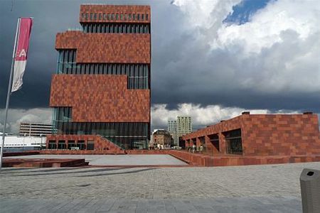 Met de (kunst)groeten uit Antwerpen - Lommel