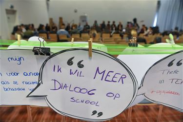 Minder 'wij-zij' denken en meer dialoog op school - Beringen