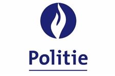 Minderjarigen doen zich voor als politie - Peer
